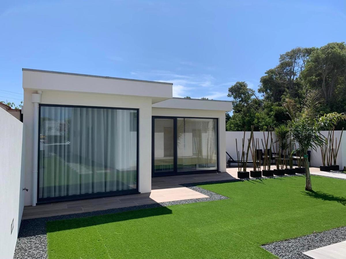 Oliver Beach House Poco da Cruz Exterior photo